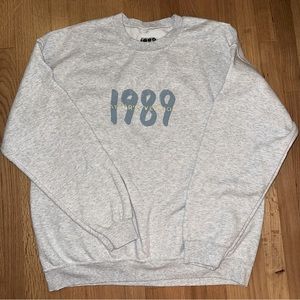 Taylor Swift 1989 TV Spotify Listener Only Crewneck!